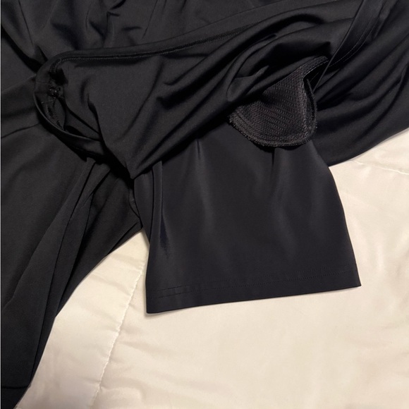 Under Armour Men's Black Athletic Shorts -Size Large / Built-in Brief Liner - Picture 2 of 4